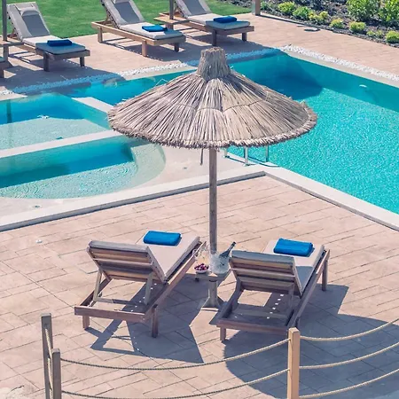 Ivoni Villa, An Iconic Summer Retreat, By Thinkvilla Perama  Esterno foto